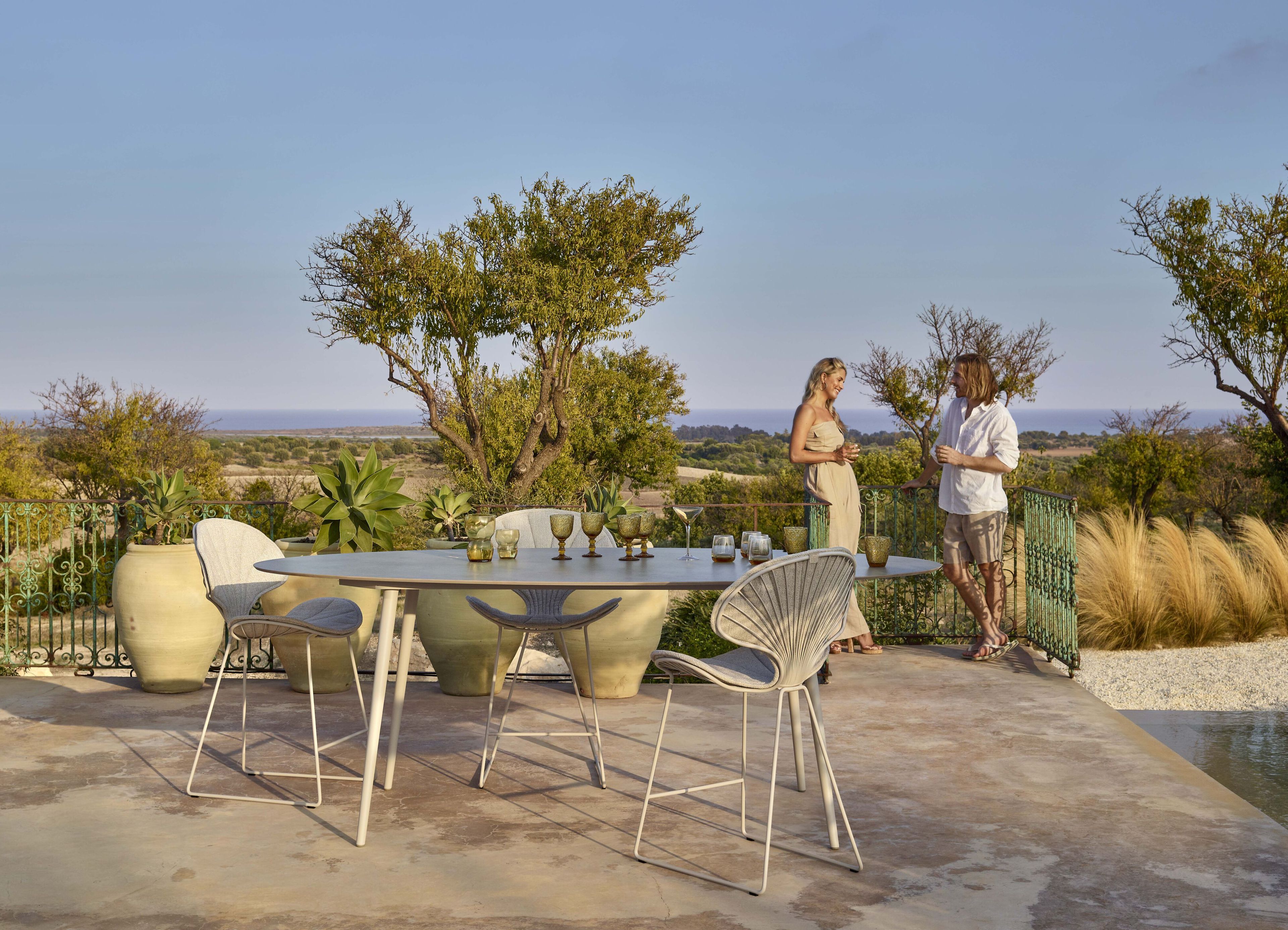 Высокий табурет из нержавеющей стали Royal Botania Ostrea ARCH-00055736