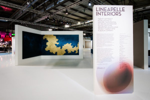 Трехмерное покрытие из металла и кожи