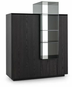 Poliform Комод деревянный с распашными дверцами