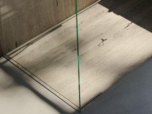 Антискользящий поддон для душа из травертина