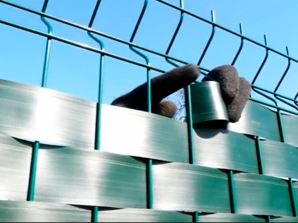 Заборная лента зелёная 48 мм ГеоПластБорд GPBST-177 - Вид №1