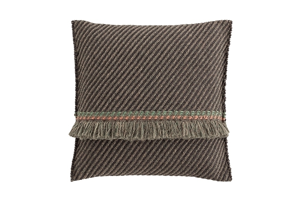 070726 Большая подушка Gan Diagonal aloe-grey GAN Garden Layers - Вид №3