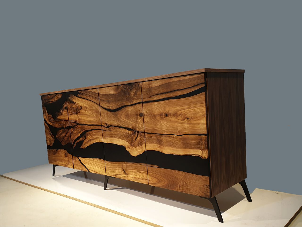 Шкаф из орехового дерева и смолы с распашными дверями Legnor LEG2408746 / LEG2408755 / LEG2408753 ARCH-00026945 - Вид №4