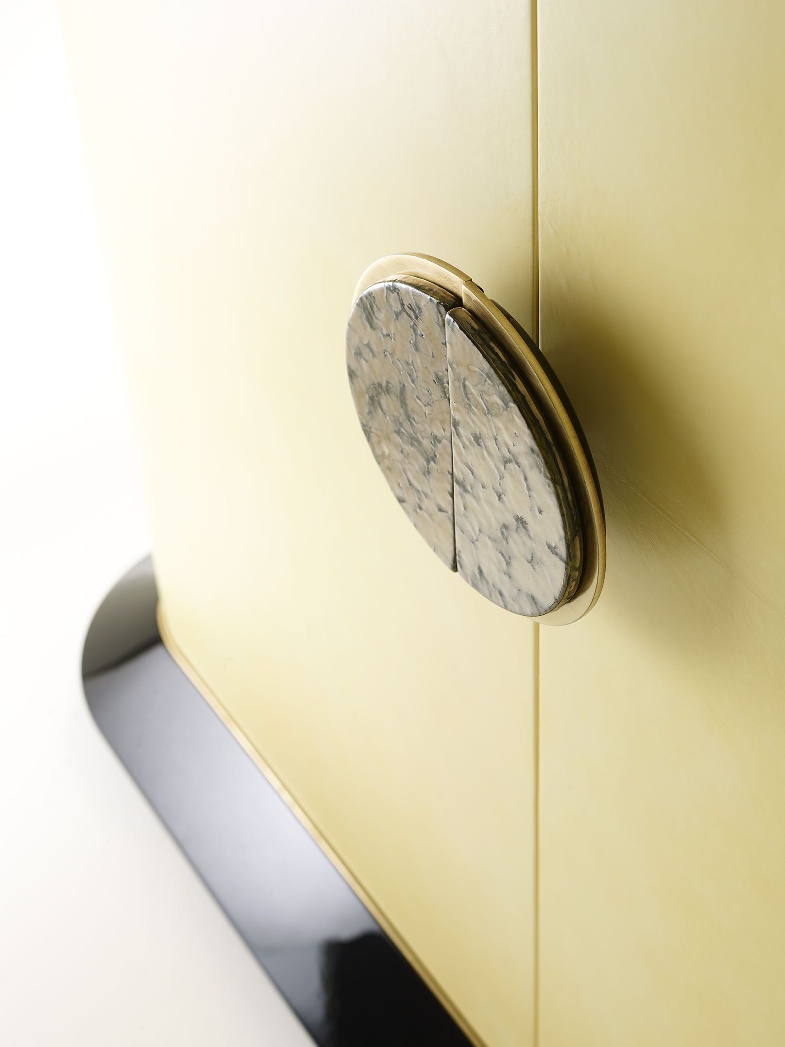 Деревянный шкаф с распашными дверцами MARIONI Anthony ARCH-00150105 - Вид №5