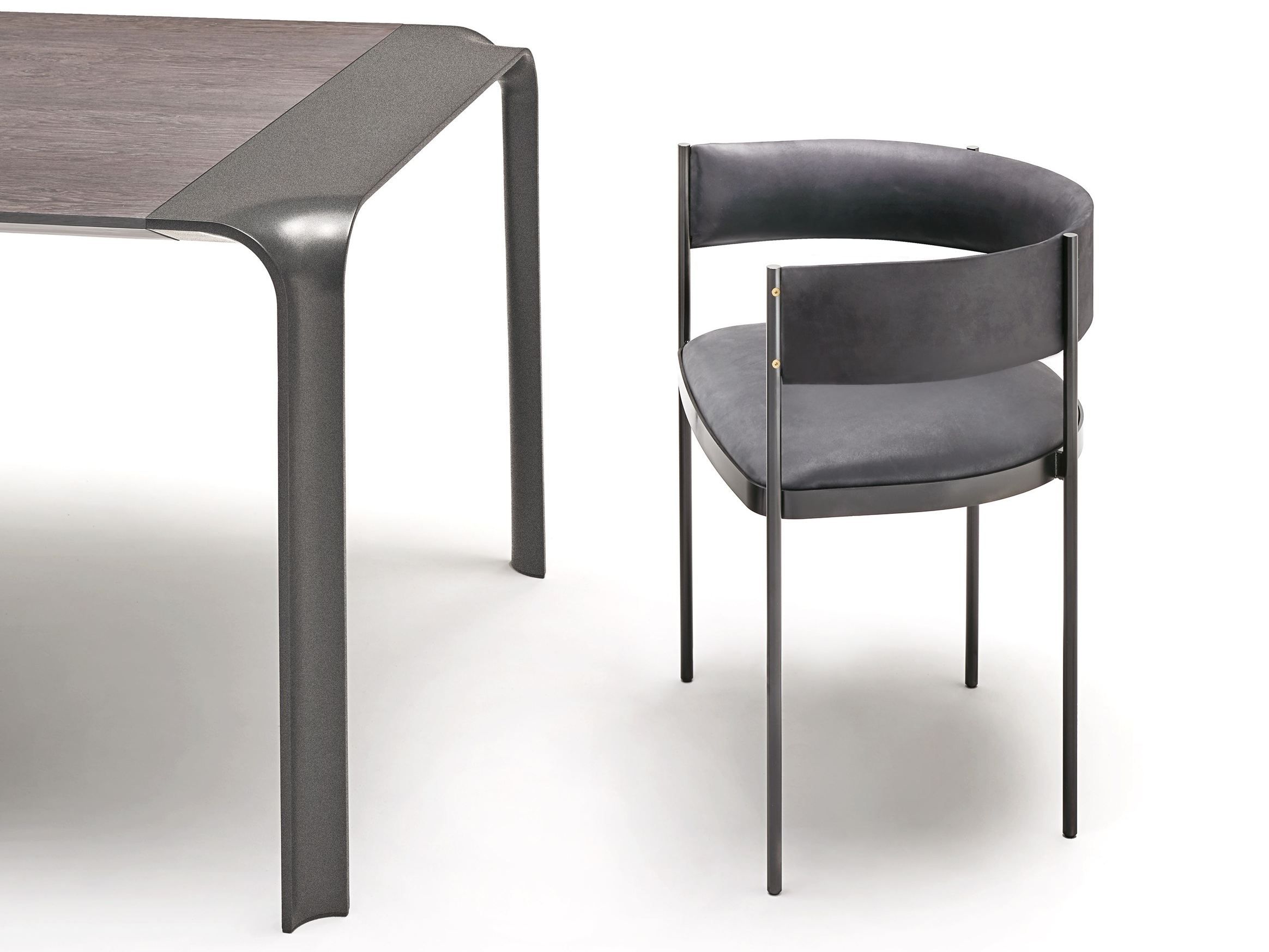 Кожаный стул с подлокотниками Living Divani эпоха ARCH-00046769 - Вид №1