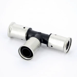 Тройник пресс PVDF HENCO 20x20x20