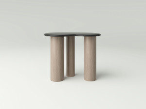 Журнальный столик из дуба с каменной столешницей