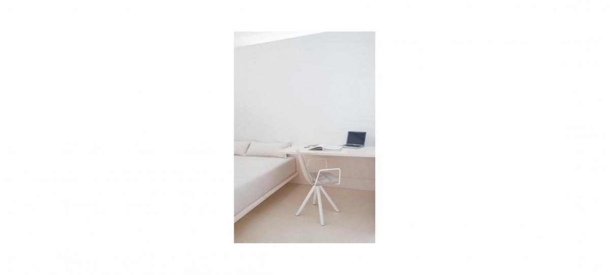 003427 Кресло Viccarbe Maarten