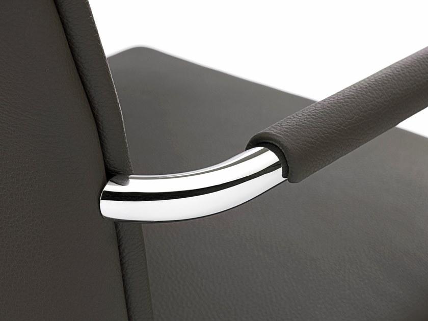 Spiegels Штабелируемое кожаное кресло на консолях с подлокотниками .pilot s Ps 1202 - Вид №4