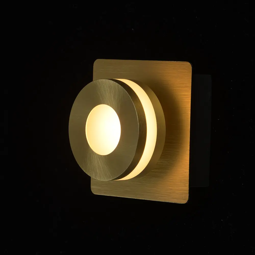 Спот светодиодный Пунктум 1х5 Вт 220 В IP44 цвет золото MW-Light STLM-2188577 - Вид №1