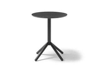 Круглый стол из ясеня