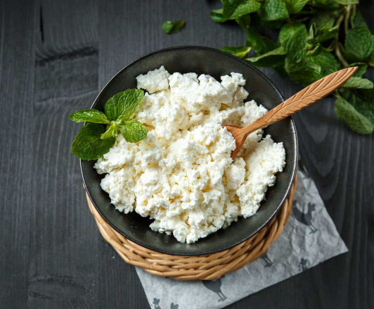 4330 Творог 4% Вкусляндия 