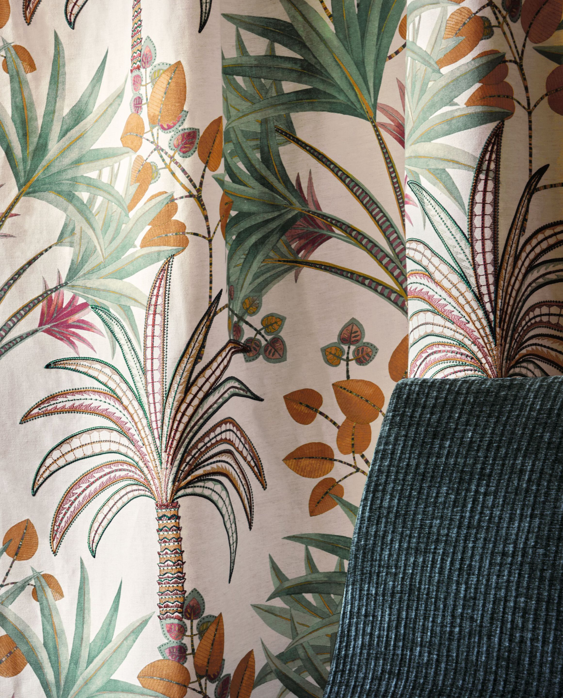 Вышитая ткань с цветочным рисунком Casamance Voyage Imaginaire ARCH-00038261 - Вид №2