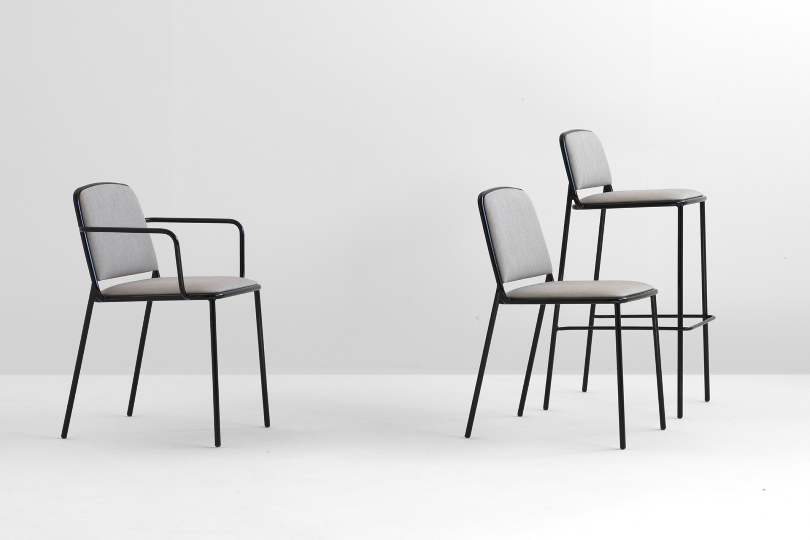 Ring 670 Стул со стальным каркасом, 4 ножки. Сиденье и спинка мягкие. Et al. Ring - Вид №8