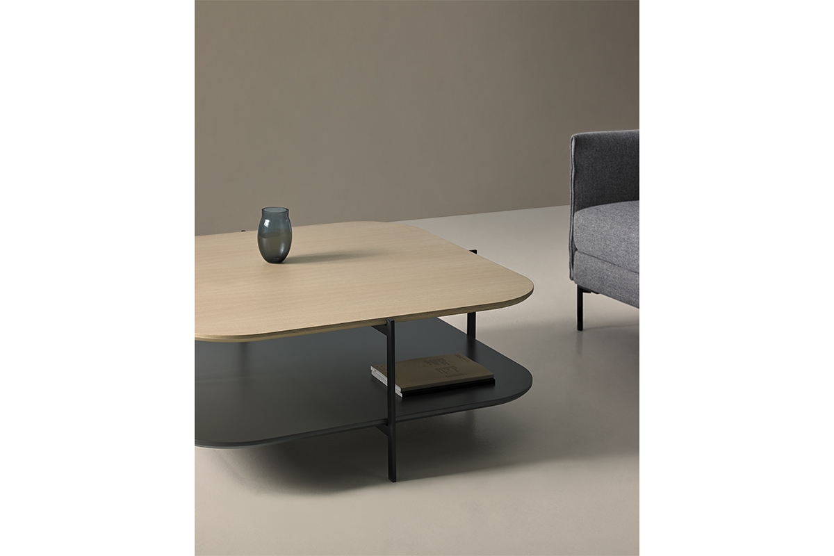 083043 Журнальный столик Kendo EXO Santreyd