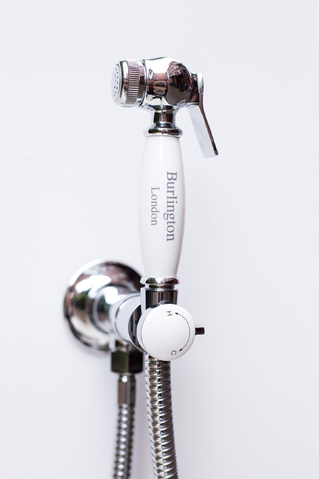 Гигиенический душ со смесителем [V63-B]  Burlington V63-B  - Вид №2