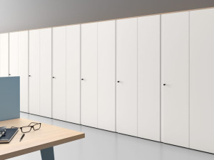 Высокий офисный шкаф с распашными дверями