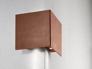 Металлический светодиодный настенный светильник