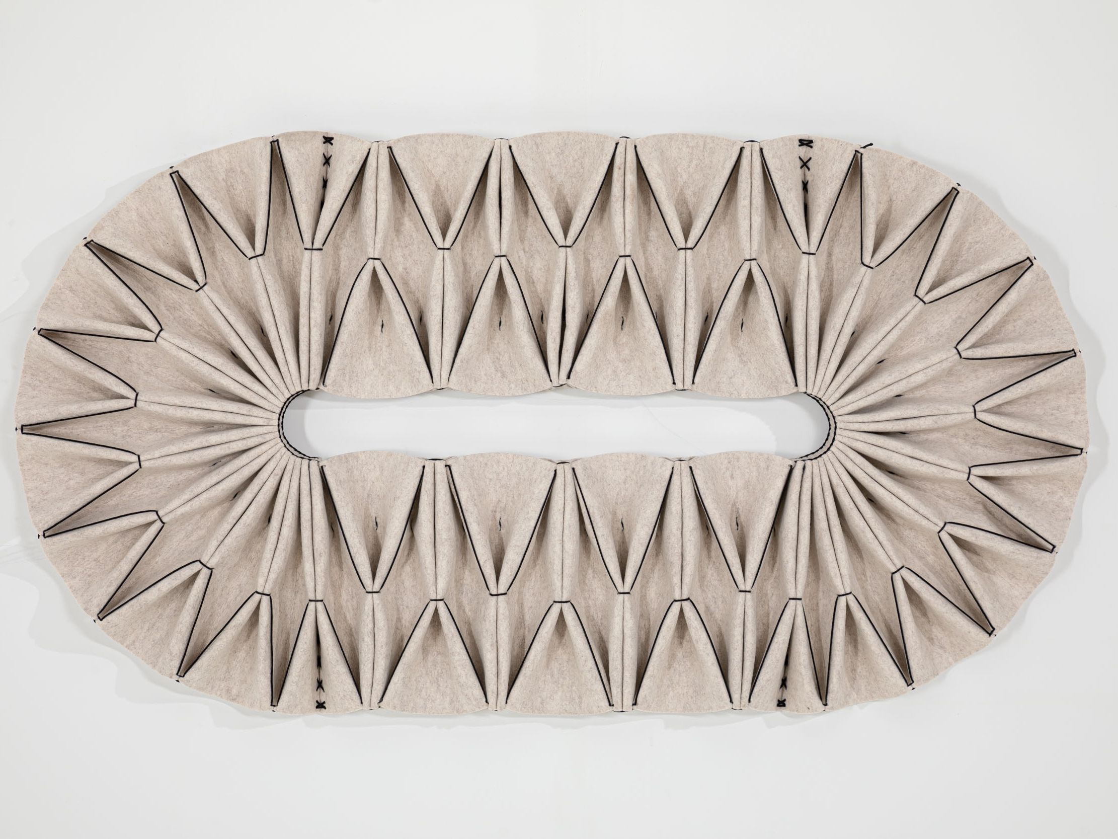 Акустическая войлочная панель BuzziSpace BuzziPleat ARCH-00153181