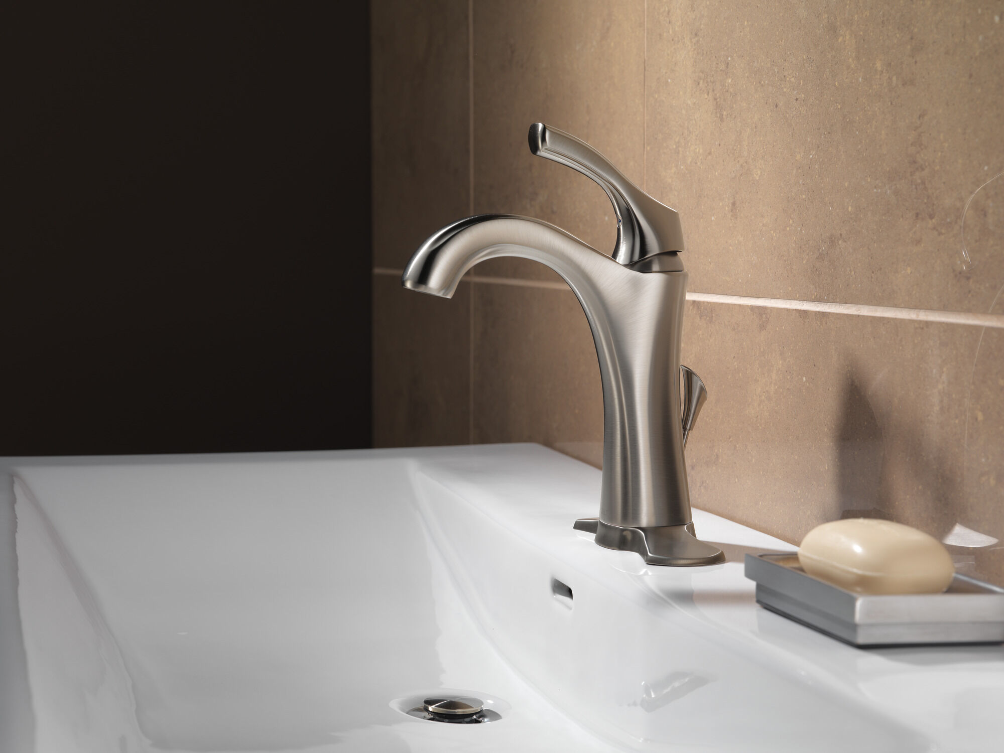 592-SS-DST Смеситель для ванной с одной ручкой Delta Faucet Addison Нержавеющая сталь  - Вид №4