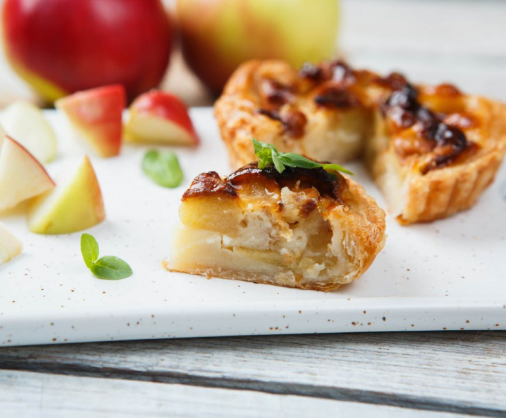 2039 Тарталетка с печеными яблоками, грецкими орехами и изюмом Вкусляндия  - Вид №1