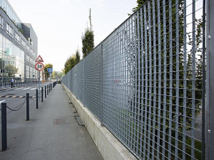 Ограждение из решетки