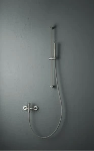 Источник. 12 40. Настенный смеситель для Quadrodesign