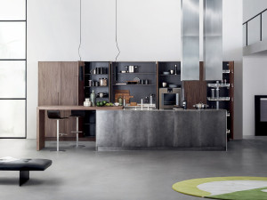 Кухня с выдвижными ящиками