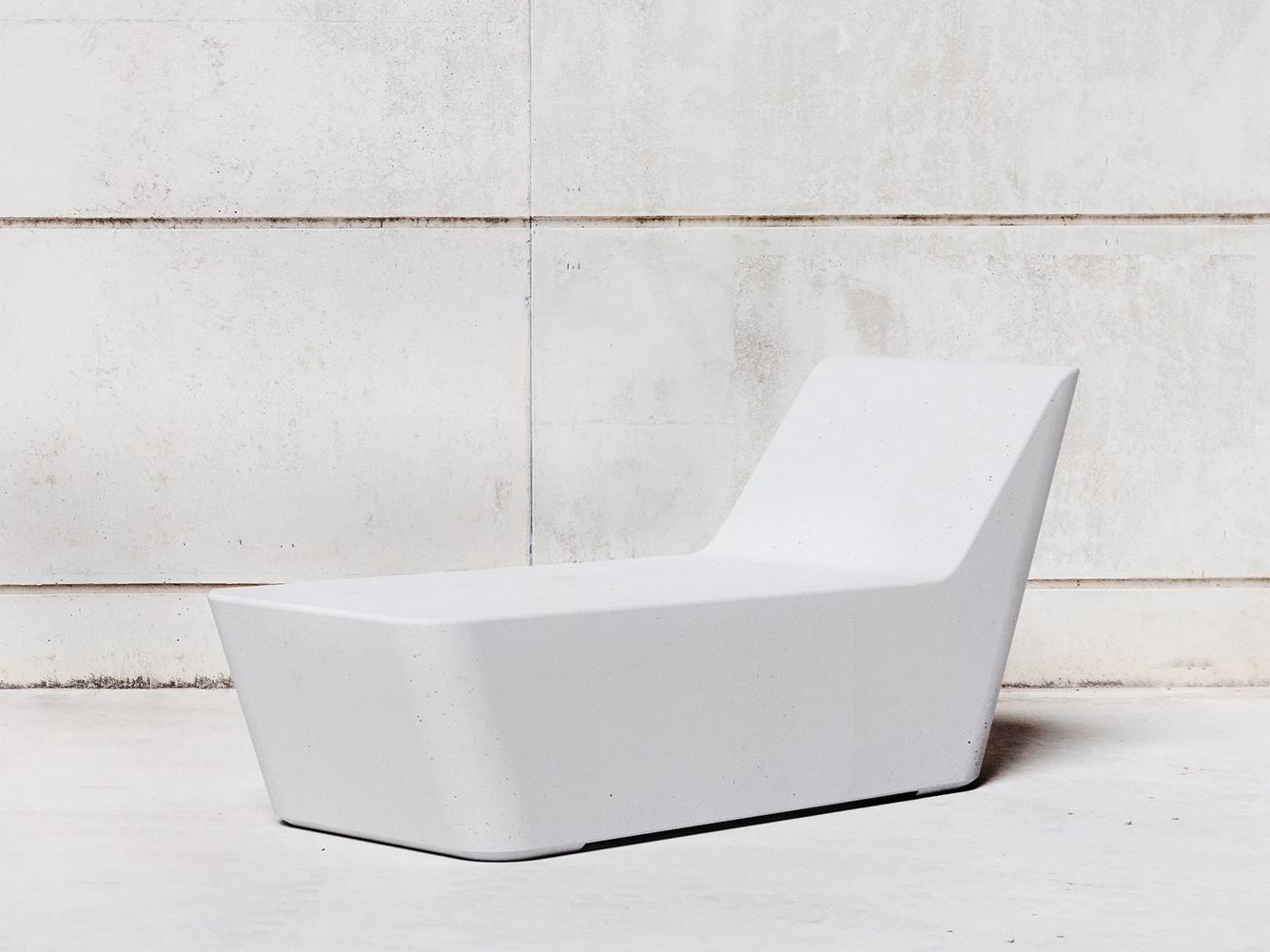 Бетонное наружное сиденье SIT Smooth ARCH-00053812