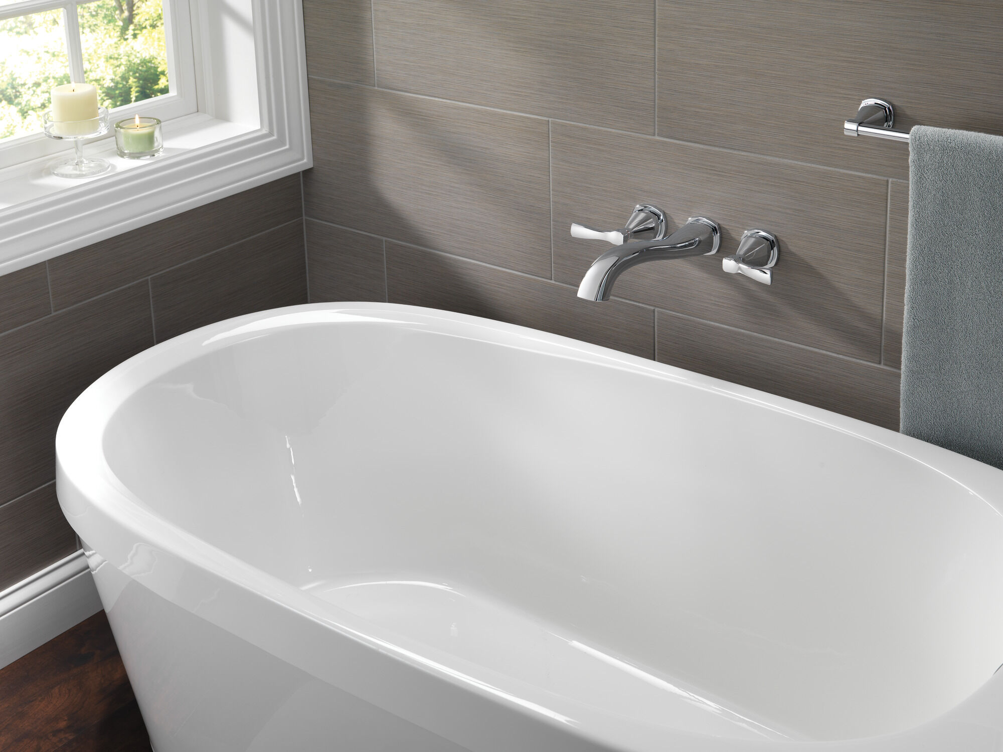 77624-CZ Вешалка для полотенец 24 дюйма Delta Faucet Stryke Шампанское бронза  - Вид №2