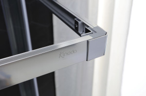 Нишевая душевая кабина с распашной дверью