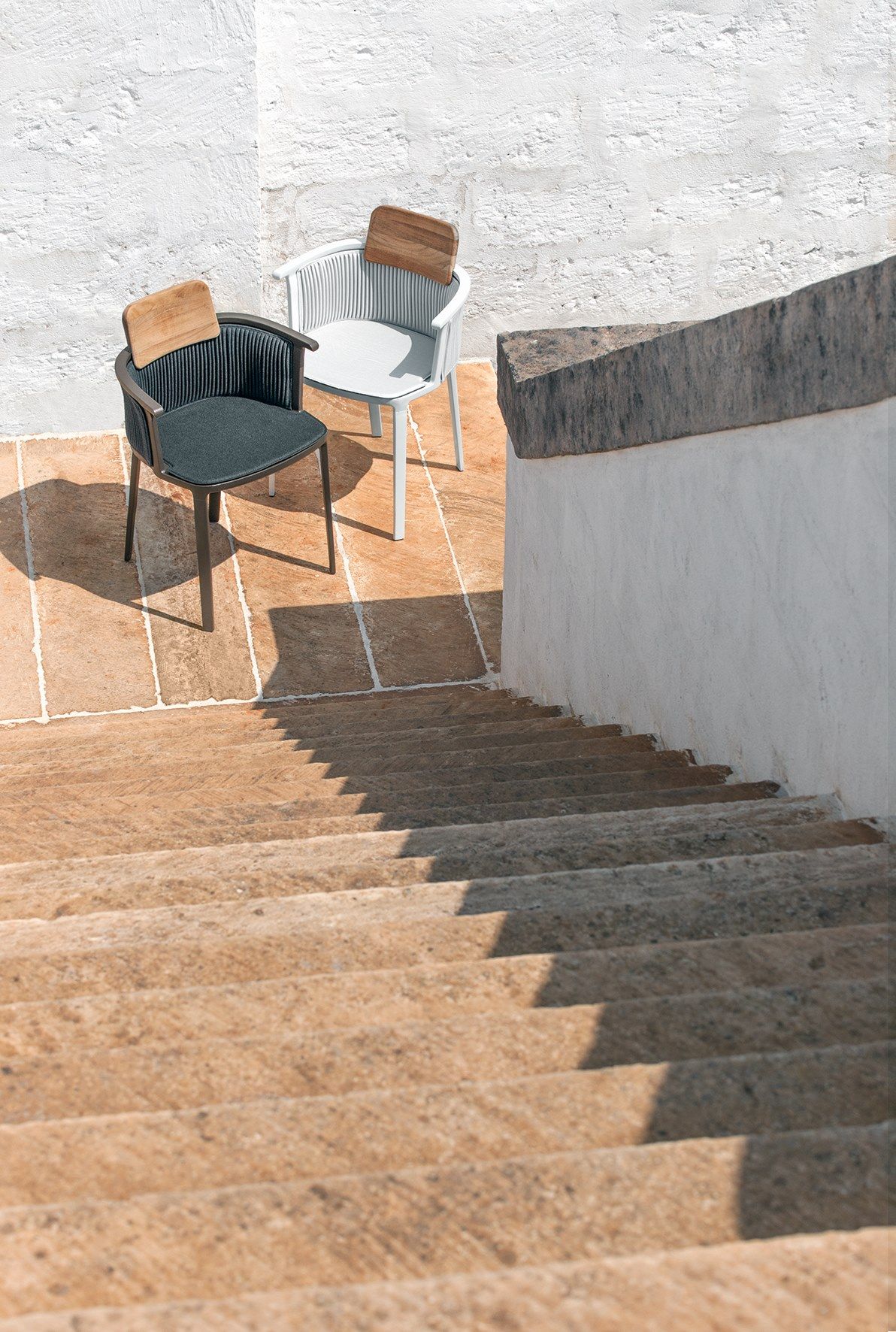 Алюминиевый штабелируемый садовый стул Ethimo Nicolette ARCH-00119635 - Вид №11