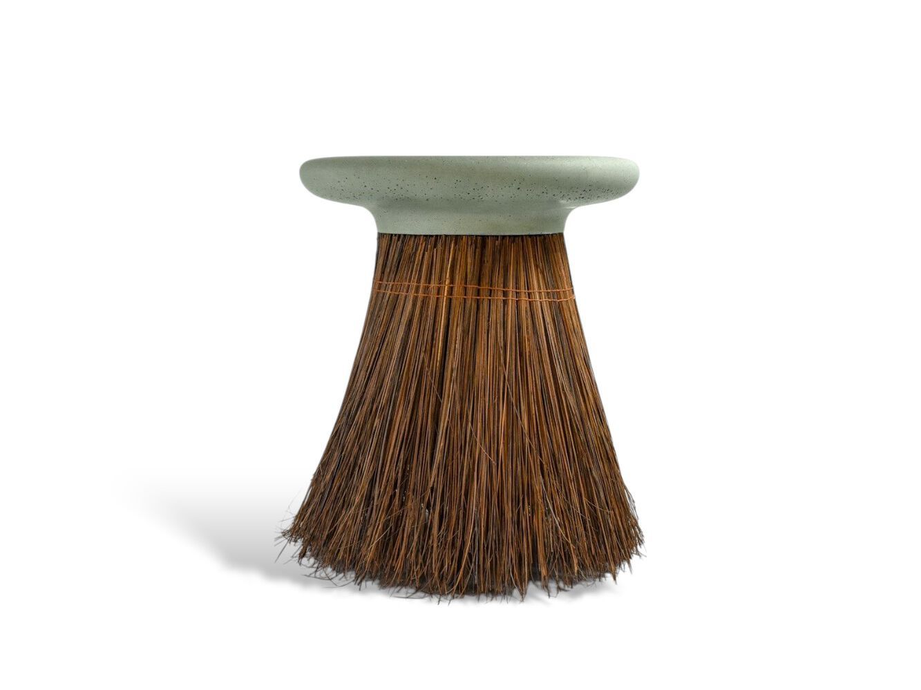 Бетонный низкий круглый журнальный столик URBI et ORBI Medius Terra ARCH-00030587