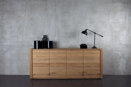 Шкаф из массива дерева с распашными дверями Ethnicraft Shadow ARCH-00026782 - Вид №2