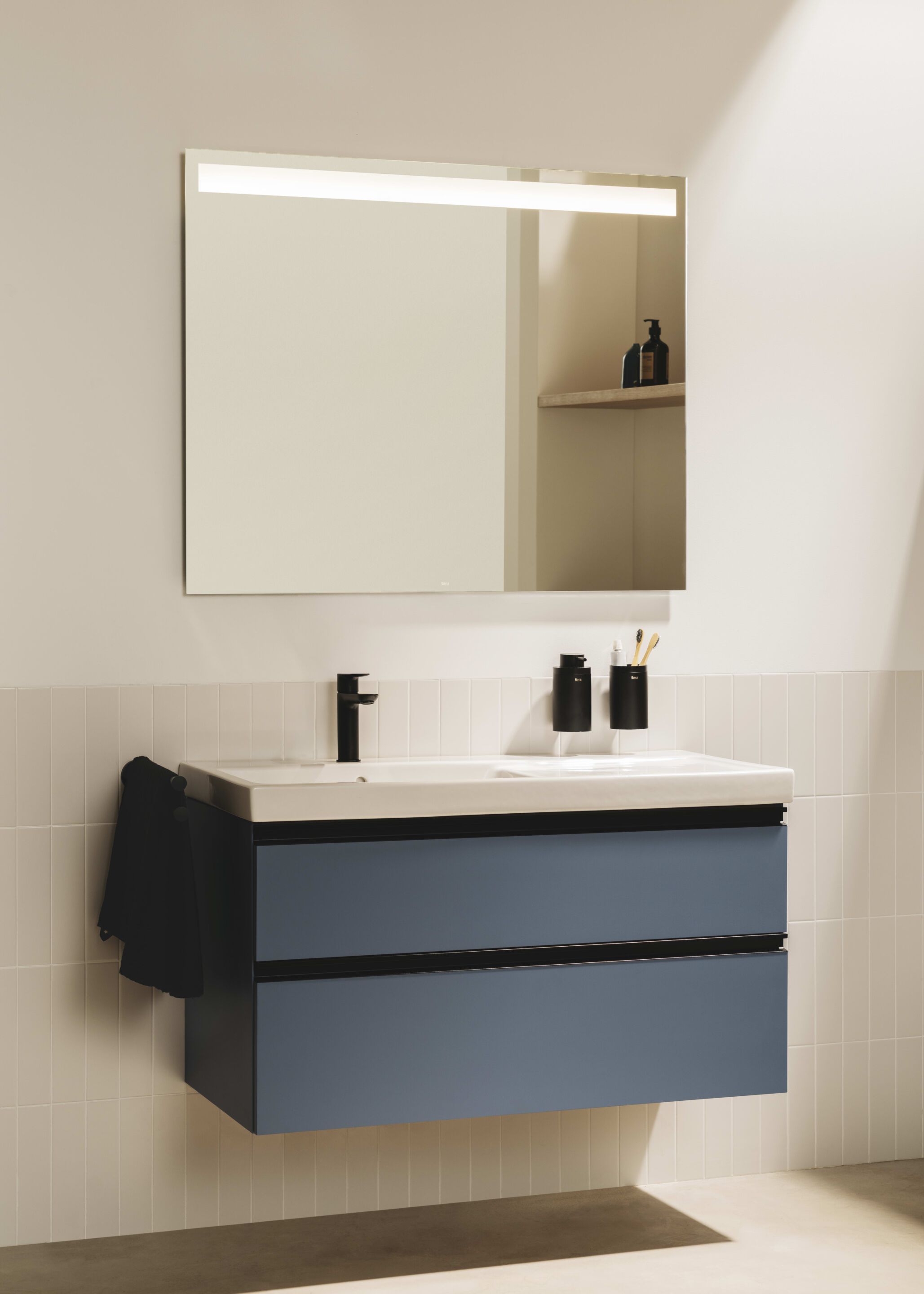 Металлический настенный дозатор мыла Roca Hotels ARCH-00135290 - Вид №9