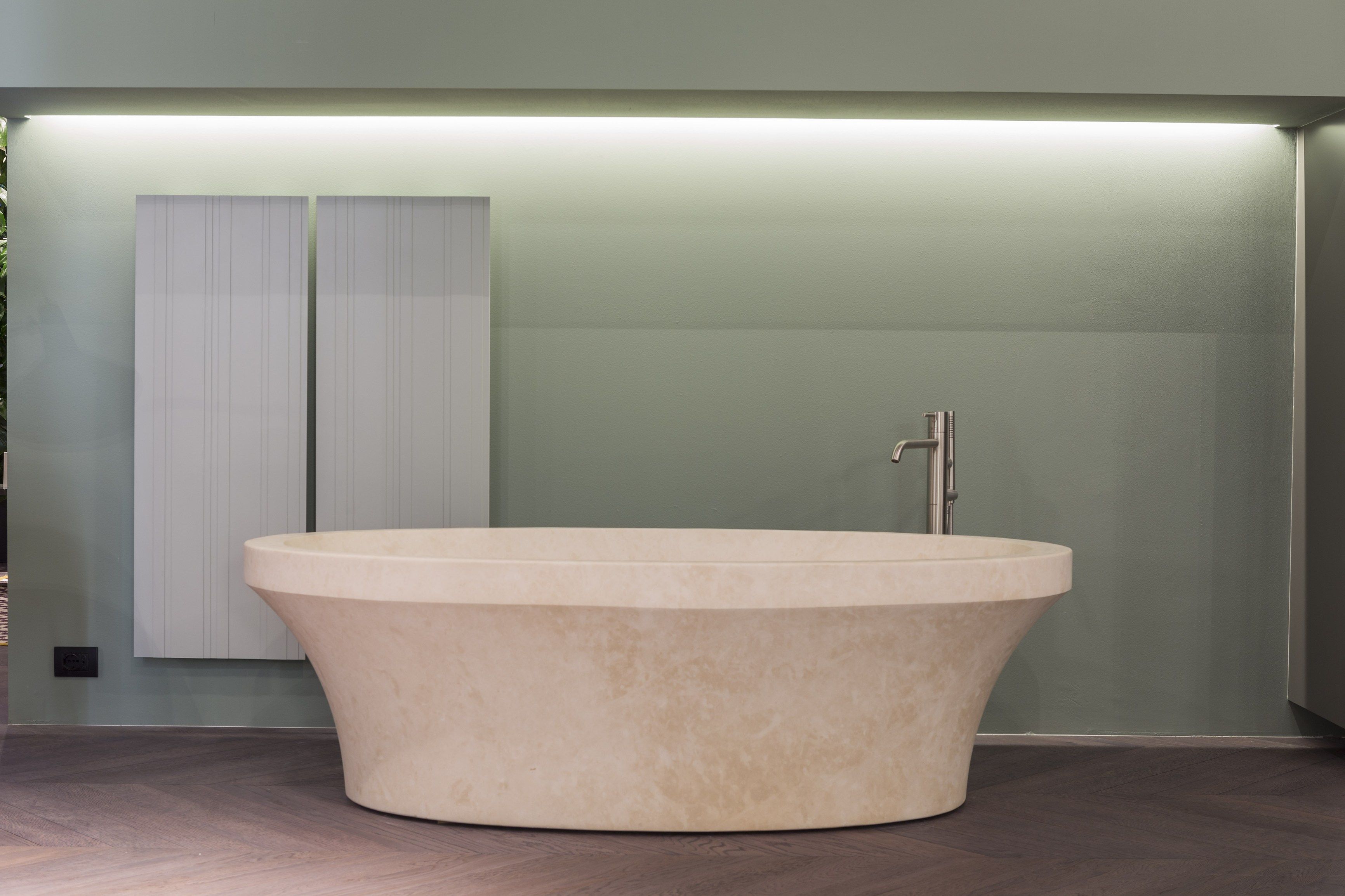 Экструдированный алюминиевый вертикальный полотенцесушитель Antoniolupi BITLIGHT ARCH-00008202 - Вид №4