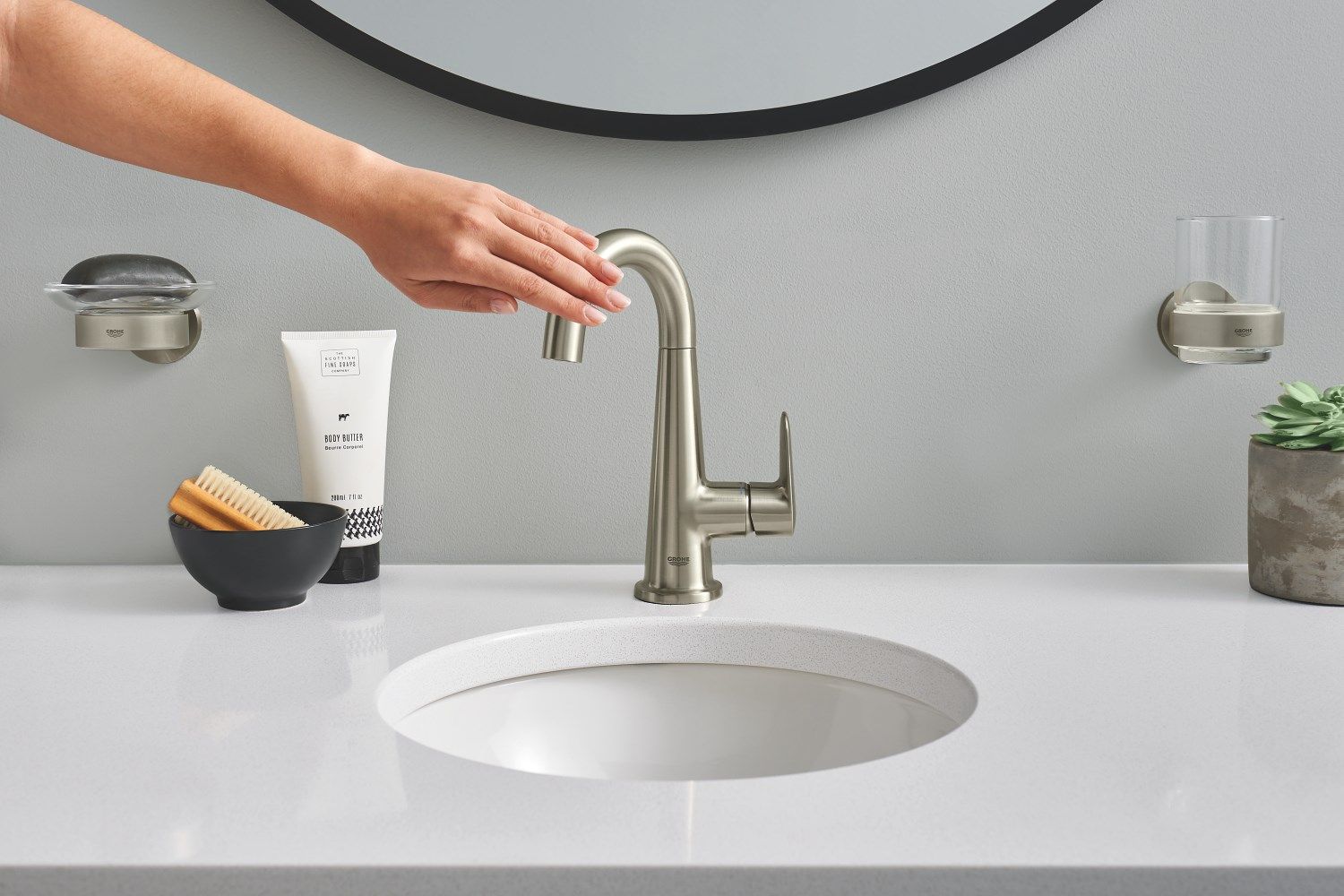 Держатель для полотенец с металлическим кольцом Grohe Essentials ARCH-00098358 - Вид №7