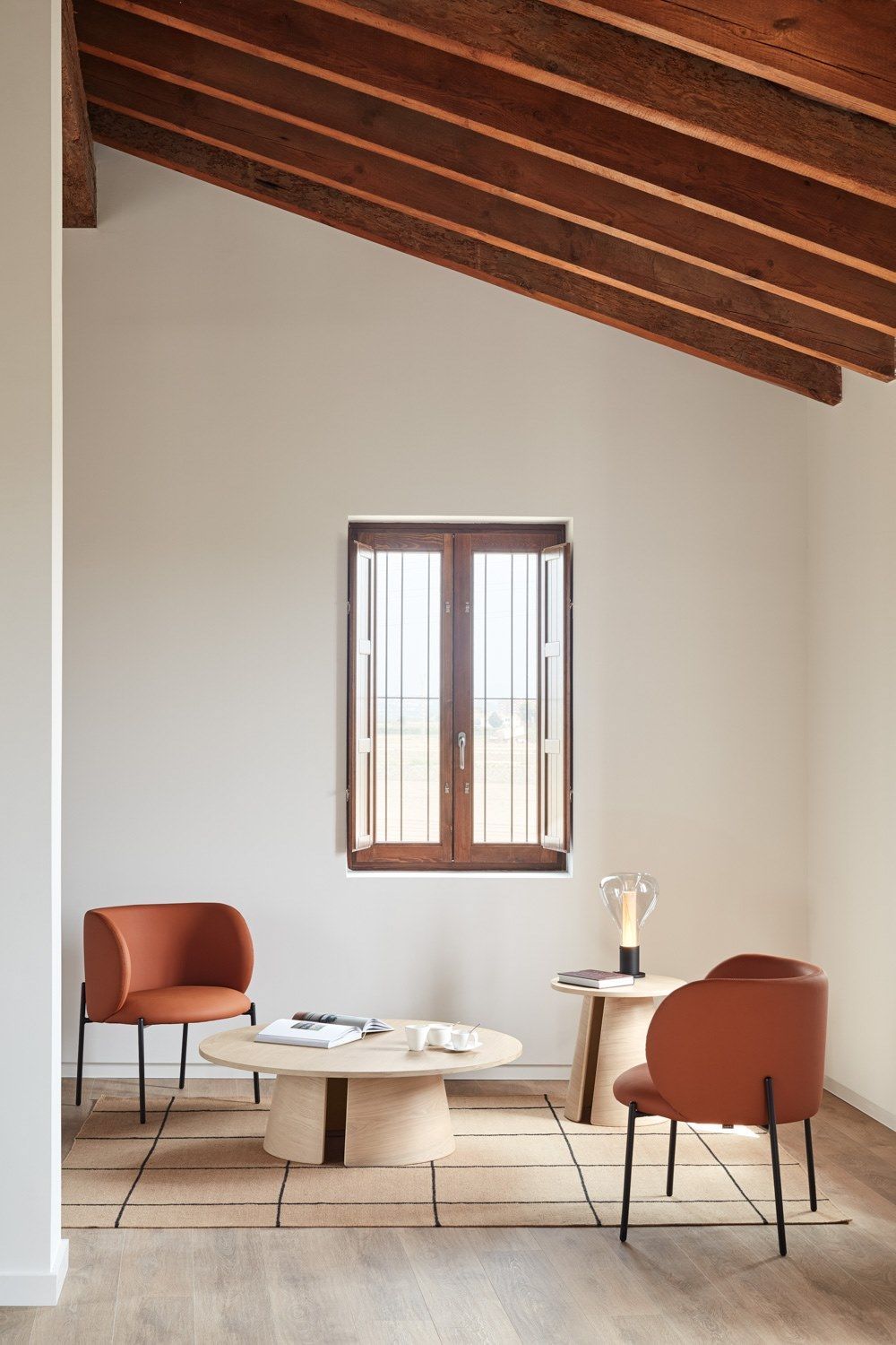 Кресло из искусственной кожи с подлокотниками TEULAT Mogi ARCH-00092240 - Вид №25