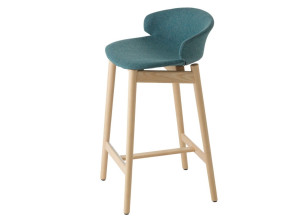 Высокий стул из ткани