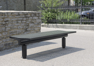 Скамейка из нержавеющей стали и ПЭТ без спинки