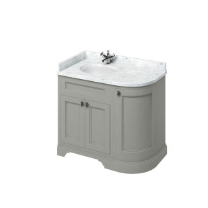 Burlington Отдельностоящий изогнутый угловой блок 100 л / с со столешницей Carrara White и встроенной белой раковиной Темно-оливковый FC2O_BC98L