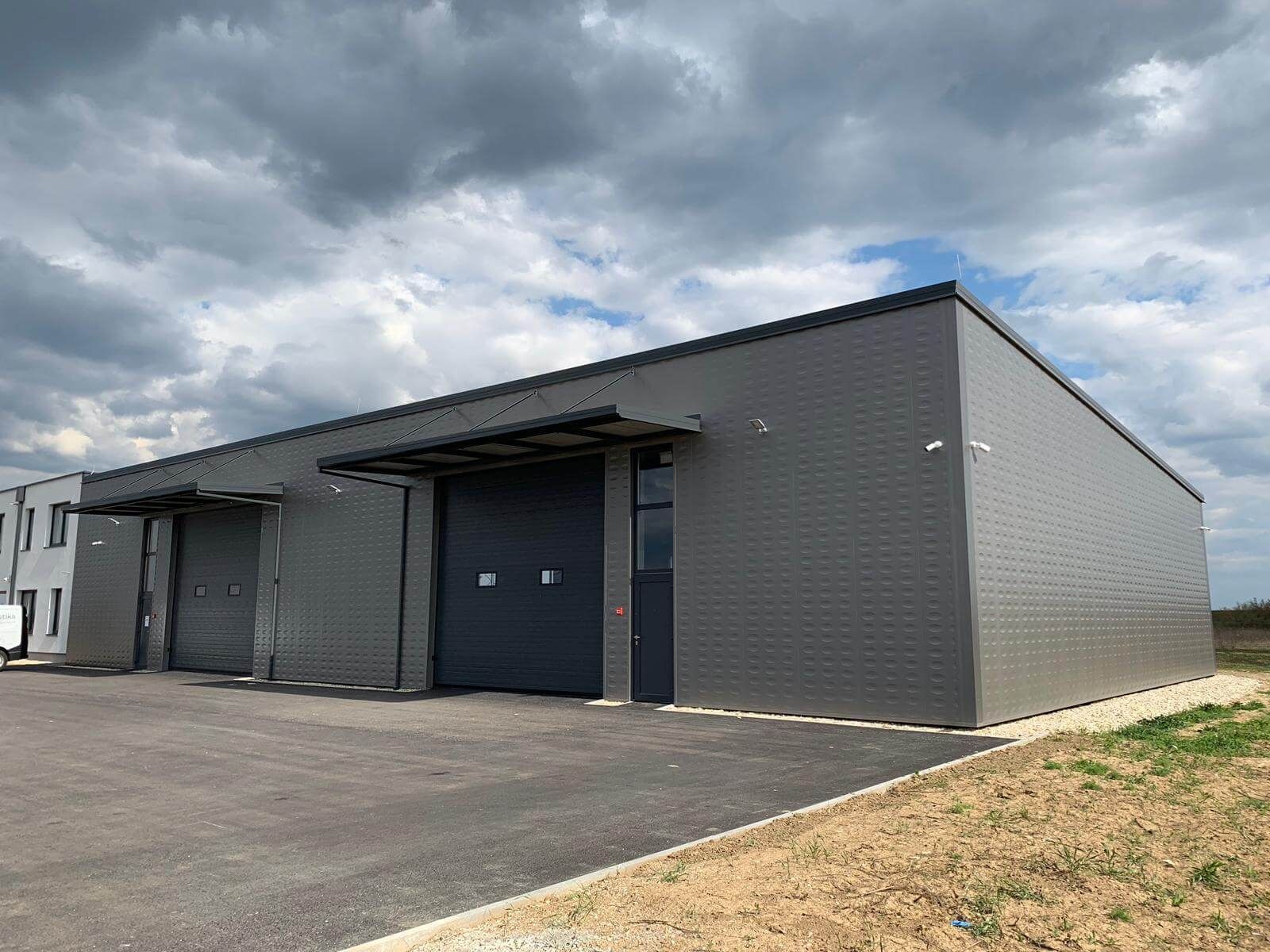 Изолированная металлическая панель для фасада ELCOM SYSTEM ТЕРМОПАРЕТЫ® ARCH-00151976 - Вид №12