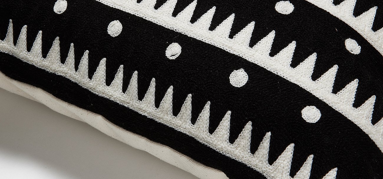 Подушка Newark от La Forma LA FORMA ОРНАМЕНТ 152615 Черный  - Вид №1