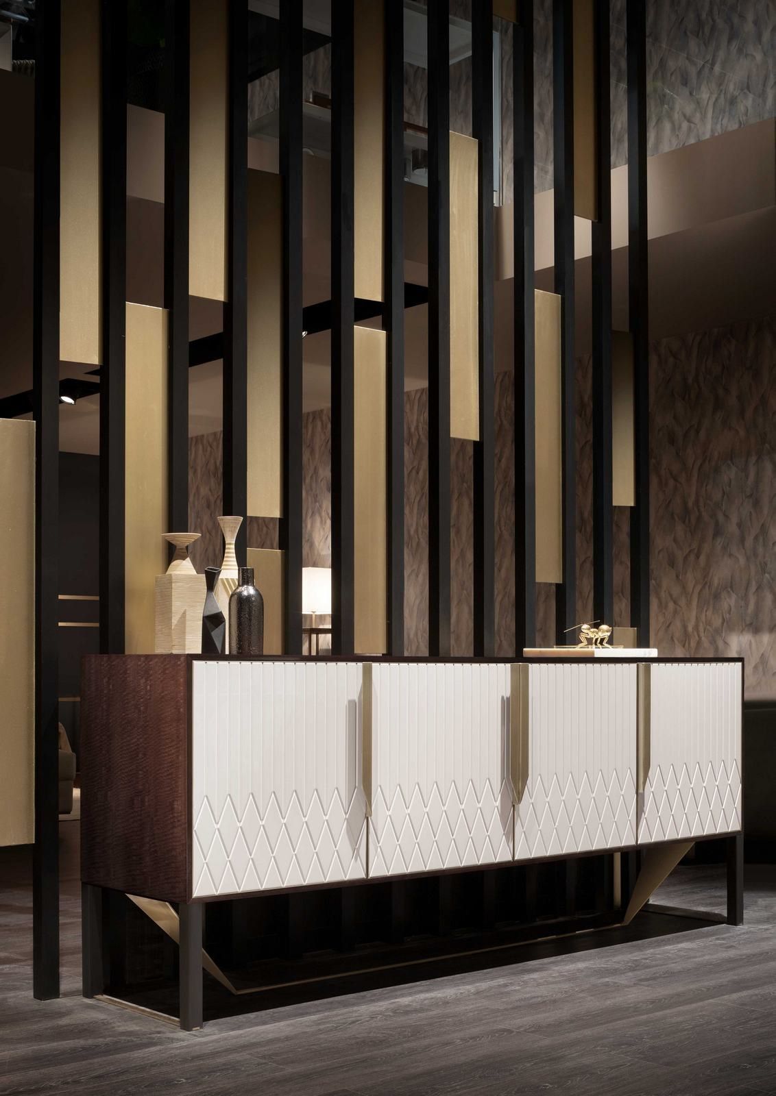 Деревянный шкаф с распашными дверями Capital Collection Prisma ARCH-00111593 - Вид №2