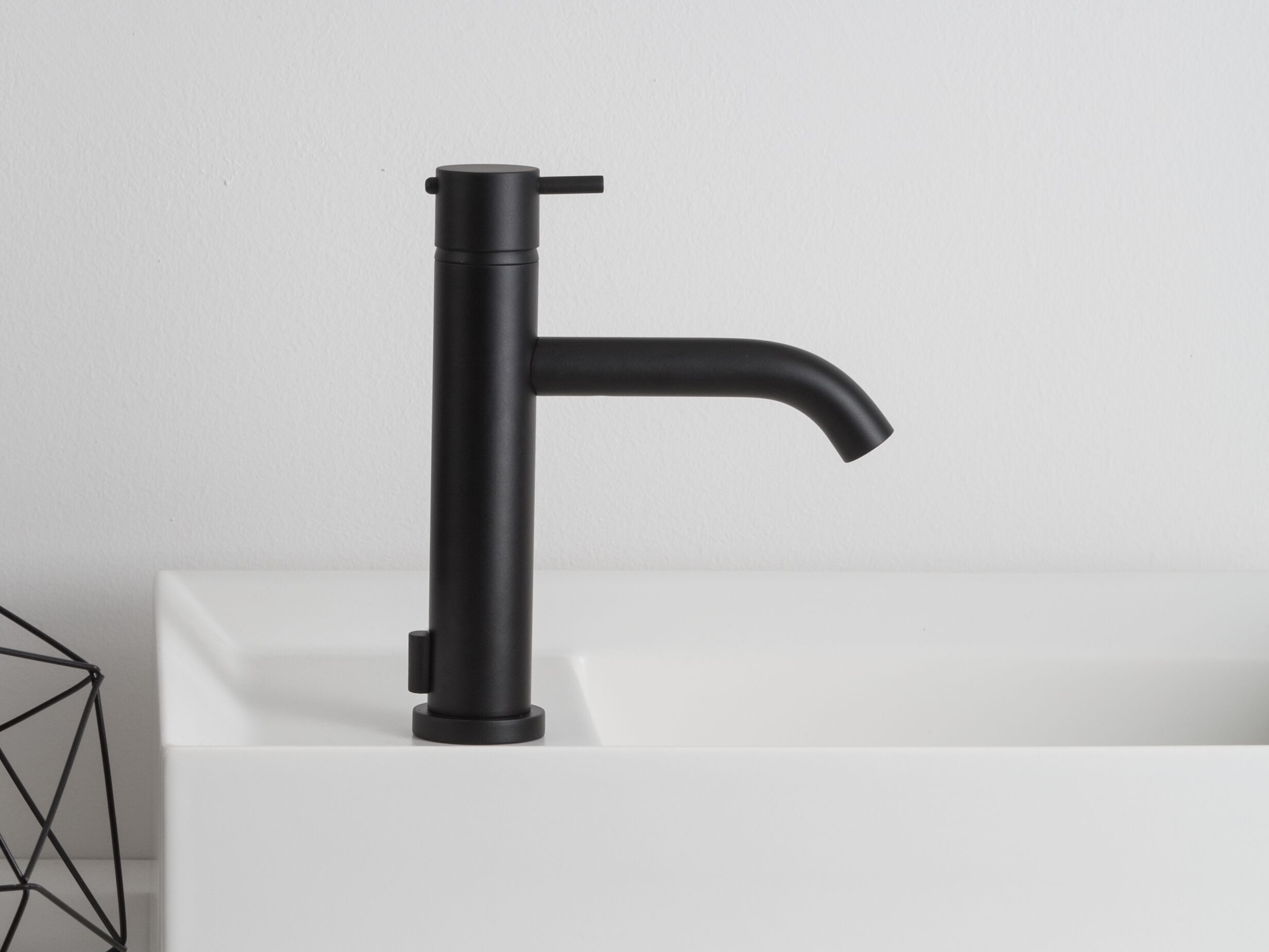 Однорычажный смеситель для раковины Ritmonio диаметр 35 ARCH-00071598