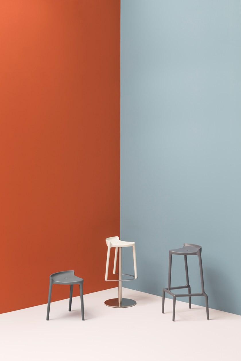 Pedrali Высокий штабелируемый табурет из полипропилена Happy 490 - Вид №6