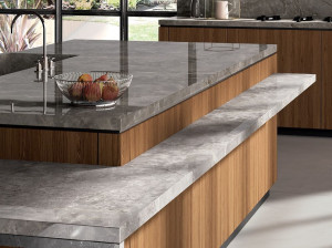 Столешница из керамогранита с мраморным эффектом