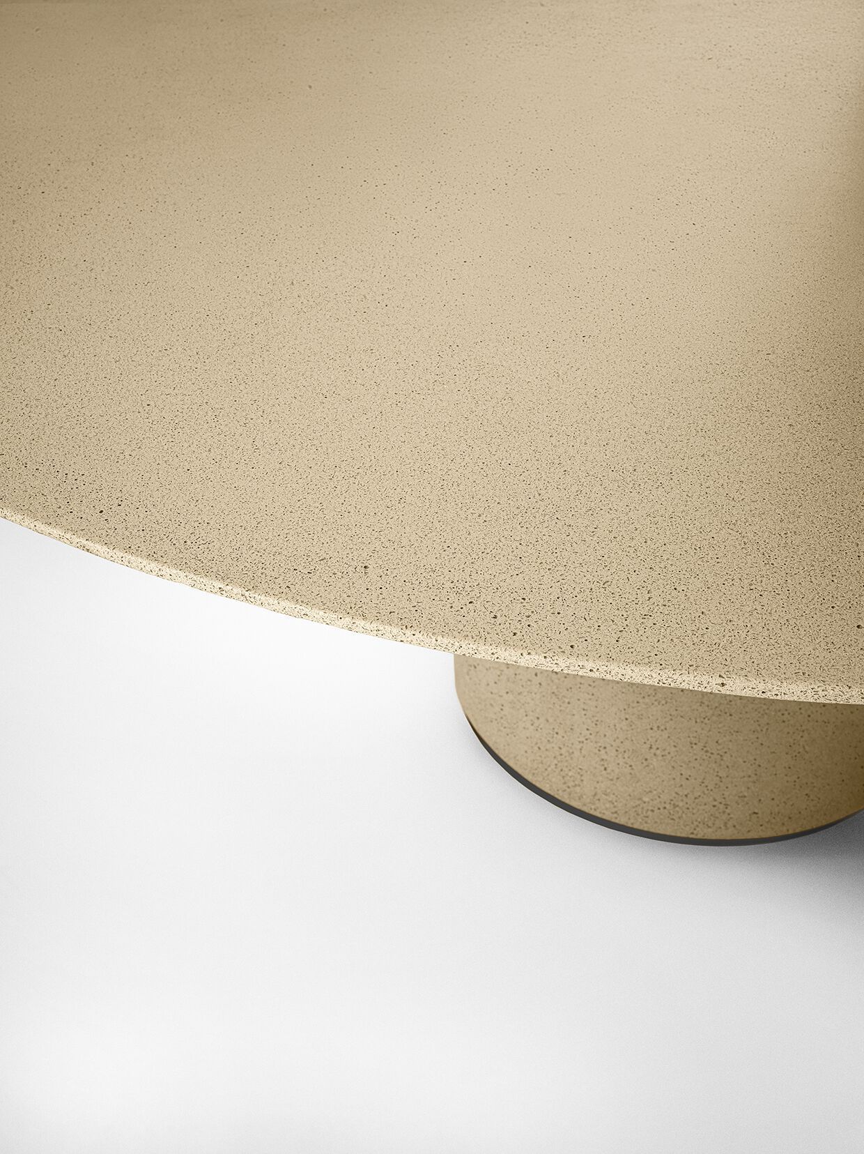 Круглый стол из переработанного стекла Gallotti&Radice Re-verre ARCH-00086110 - Вид №8