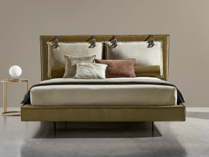 Двуспальная кровать с мягким контейнером