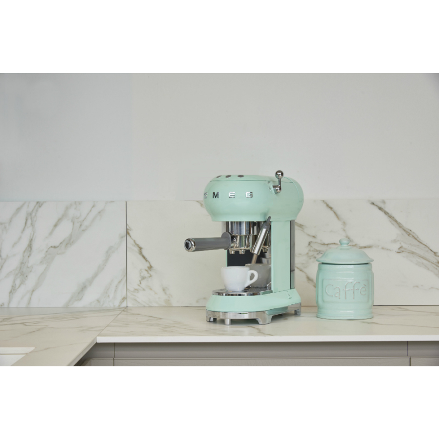 Кофемашина-эспрессо Smeg, пастельно-зеленая ECF01PGEU - Вид №1